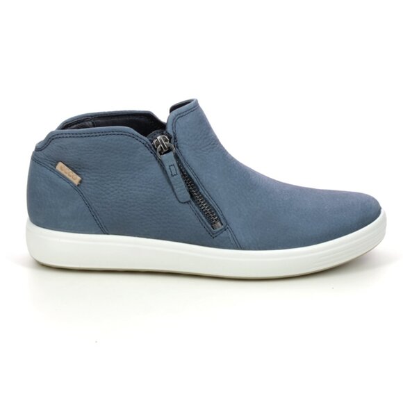 ECCO Soft 7 Low Cut Blue Zip Nubuck Leather Booties 36 5.5 EUC - Picture 1 of 8